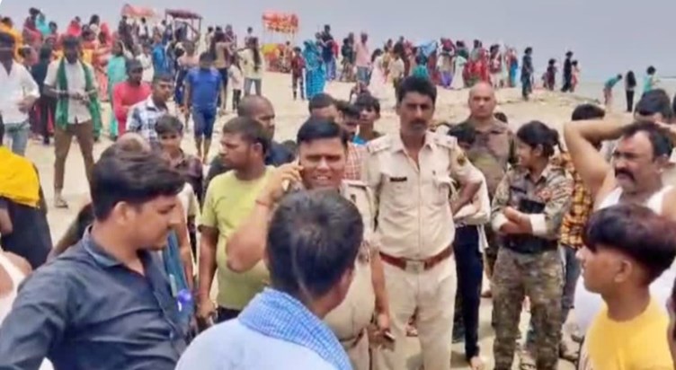 4 youths drowned in Ganga in Begusarai, there was hue and cr