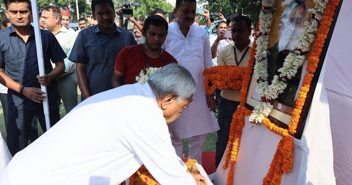 CM Nitish paid tribute to Sushil Modi on his death anniversa