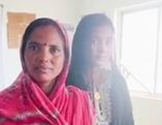 After marriage, the sas reached the school to get her bahu e
