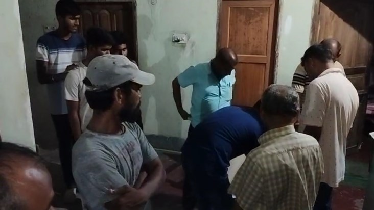 Dead body of 11th class student found in room in Bhagalpur Dead body of 11th class student found in room in Bhagalpur
