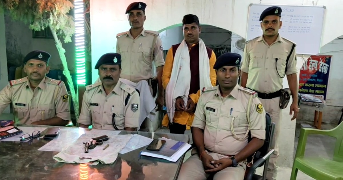 Motihari police arrested the uncle who made his niece dance 