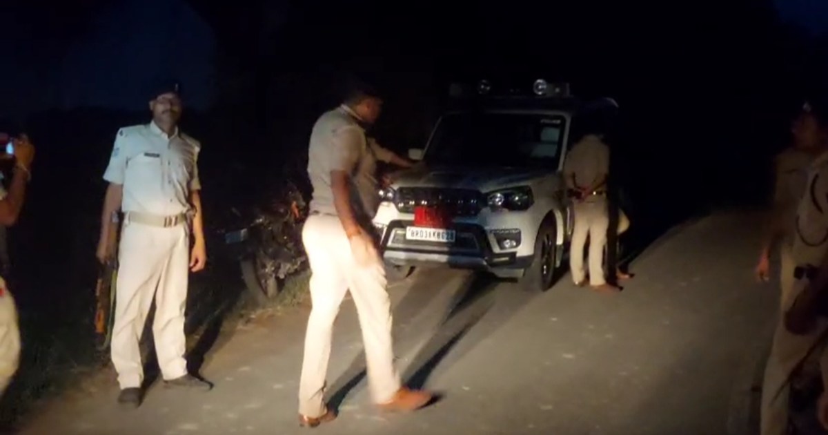 More than 5 lakhs looted from petrol pump manager in Salimpu