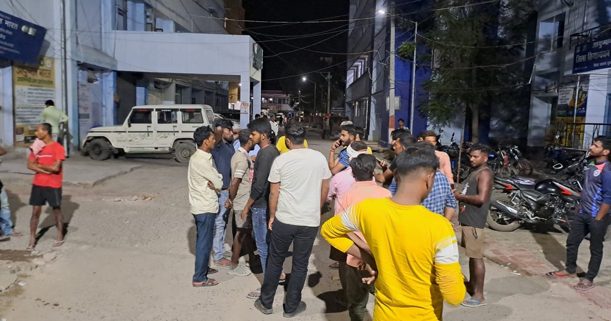 Mourning instead of happiness: Brother and his two relatives