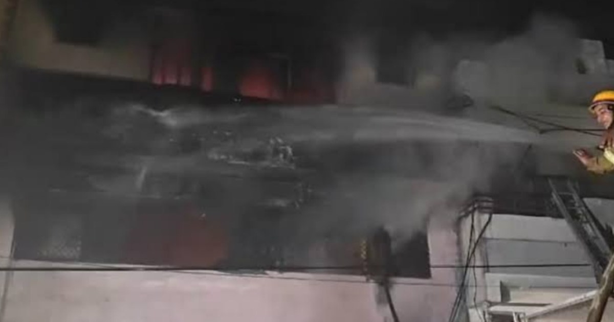 BREAKING :- Painful death of husband, wife and their three c