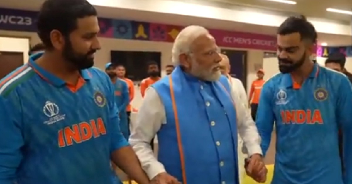 PM Modi spoke to the players in Team India's dressing room, 