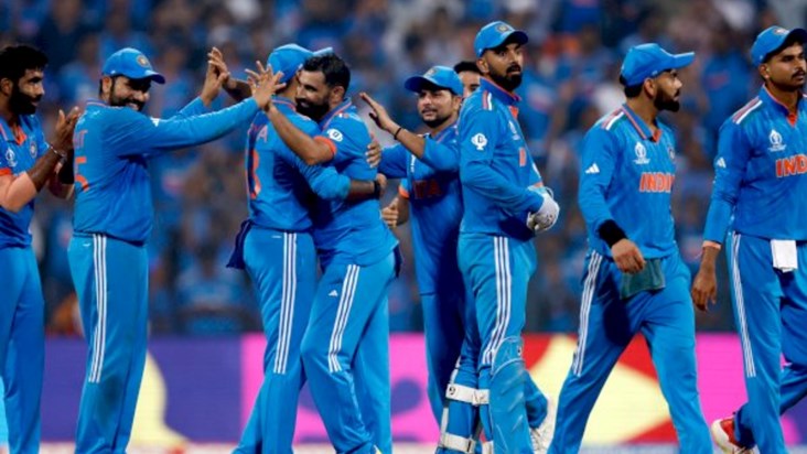 Team India in the World Cup final after 12 years, the score 
