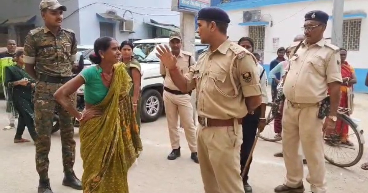 There was a huge uproar in Katihar Sadar Hospital, police ha