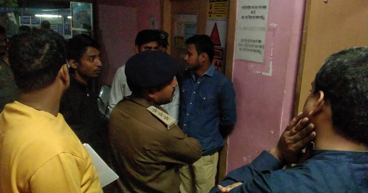 Liquor party at Kaimur Sadar Hospital, action taken as soon 