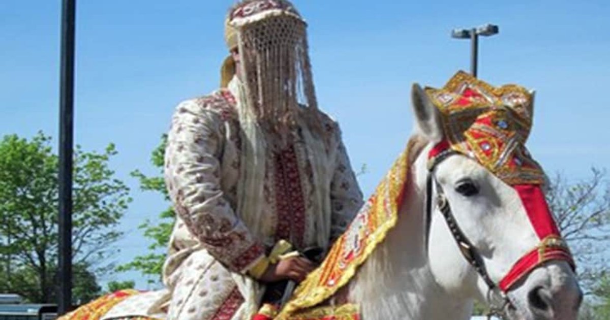 Oh my fate! The elder one ran away with her lover before mar