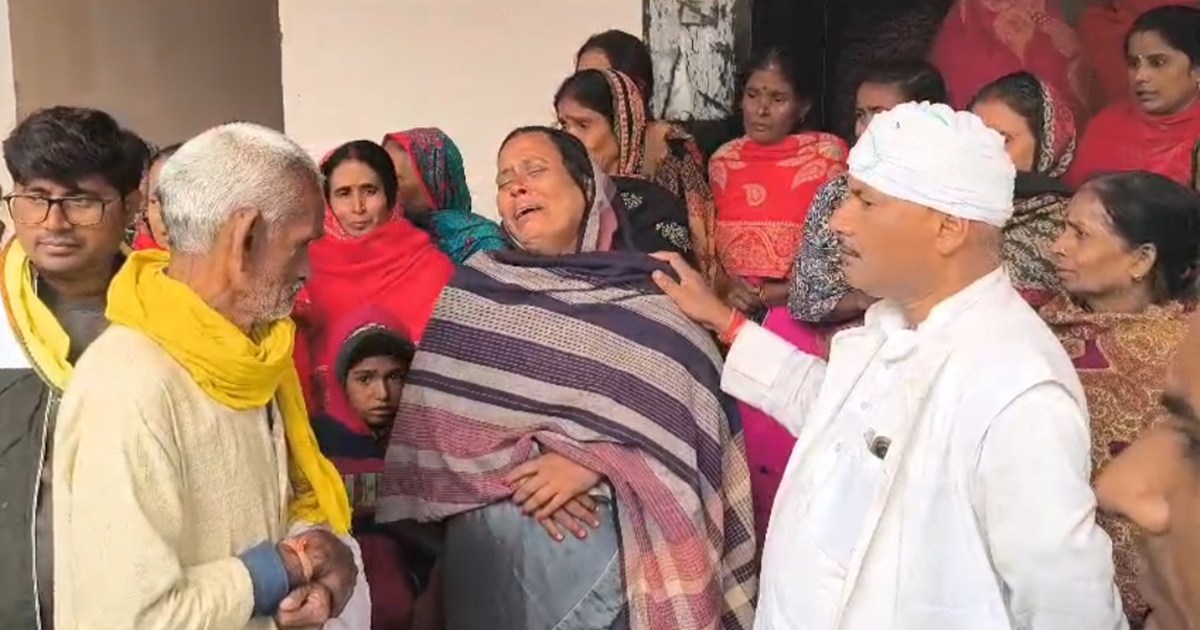 In Patna, a son returning from a wedding ceremony with his m