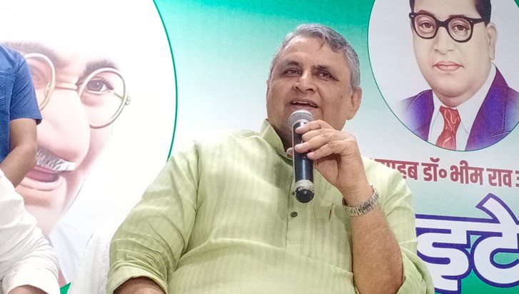 Mntri vijy chaudhri ka bda byan