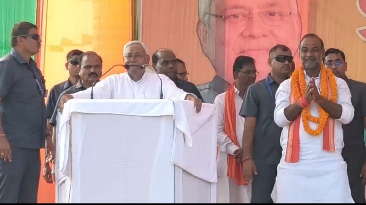 CM Nitish sought votes for the BJP candidate, said something