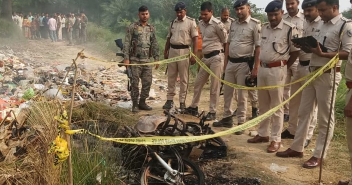 Sensation: In Nawada, a young man was burnt along with his b