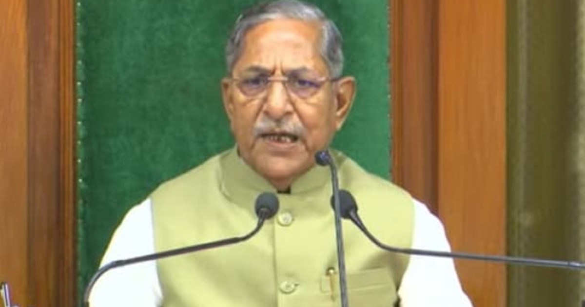 The speaker held a big meeting to prepare for the winter ses