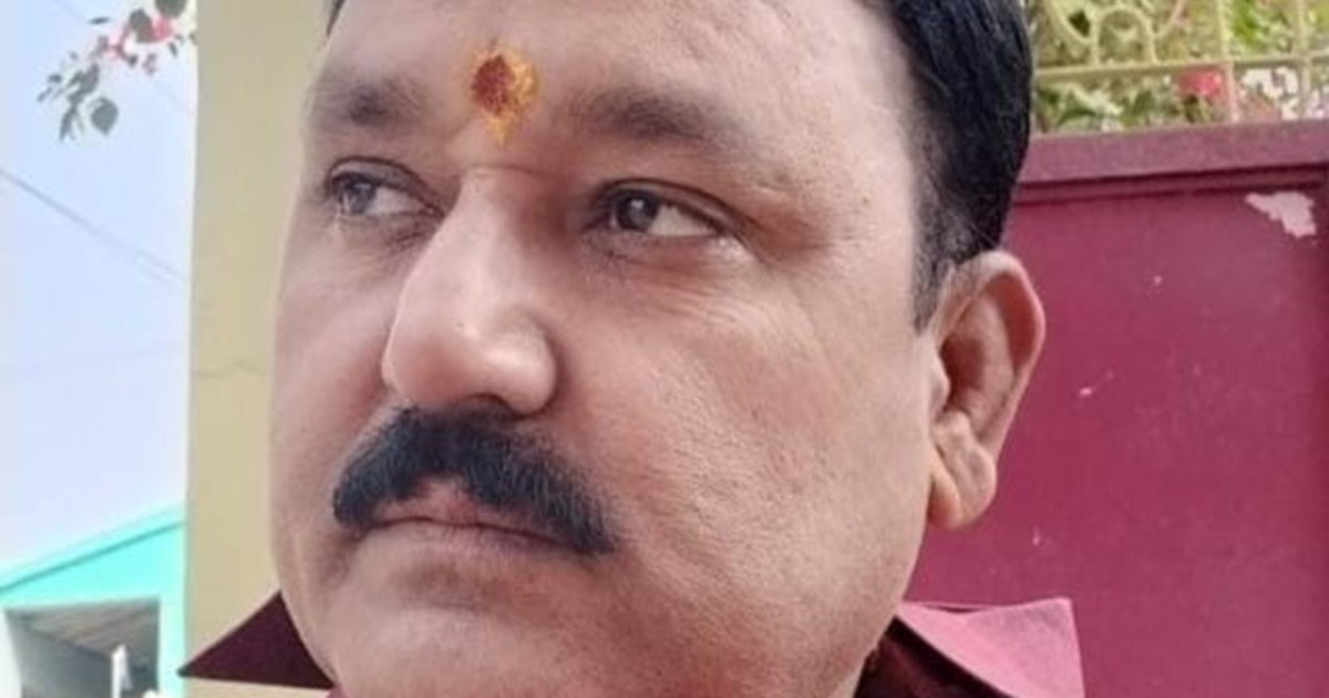 Nawal on nitish yatra