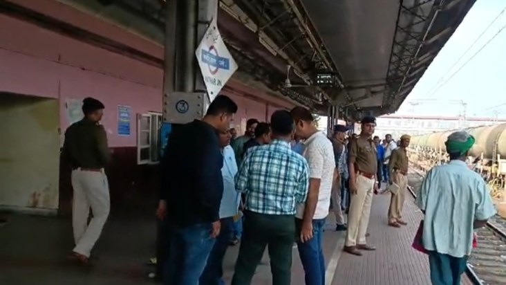 After Barauni Junction, a railway employee died on duty at K