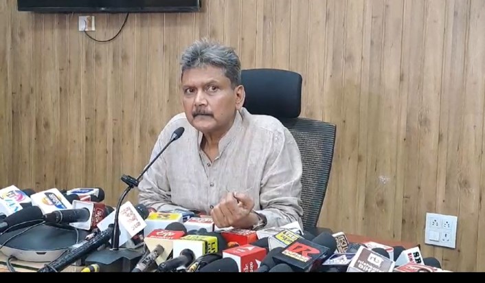 Bihar sarkar ne shikshk trasfr niti pr lgaai rok Bihar sarkar ne shikshk trasfr niti pr lgaai rok