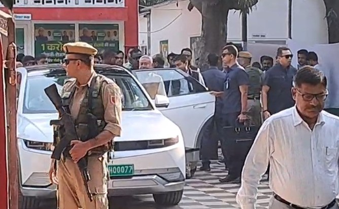 CM Nitish is keeping an eye on everyone before the election 