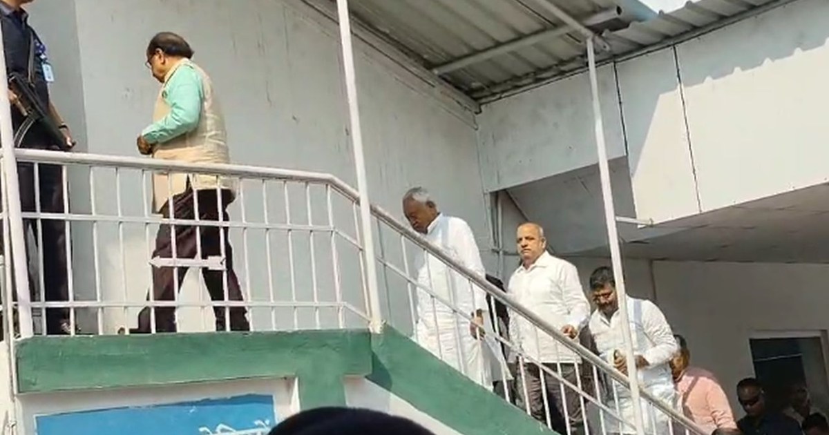 Amid the second phase of polling, CM Nitish Kumar visited La