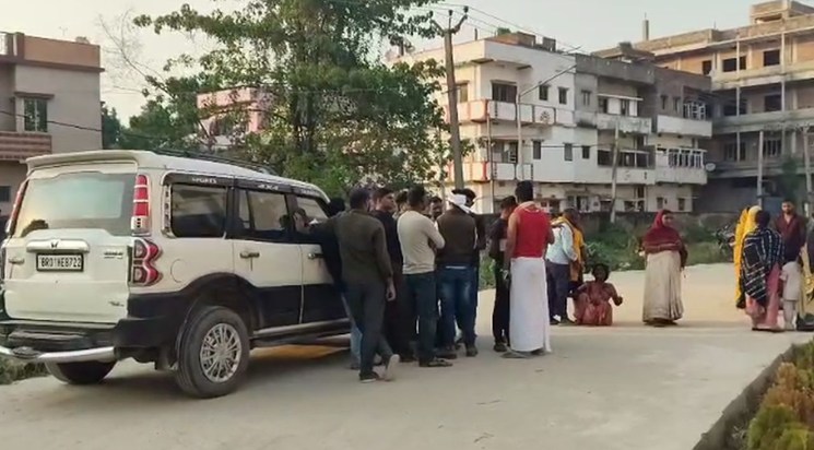 In the flood, criminals called a young man from home in broa