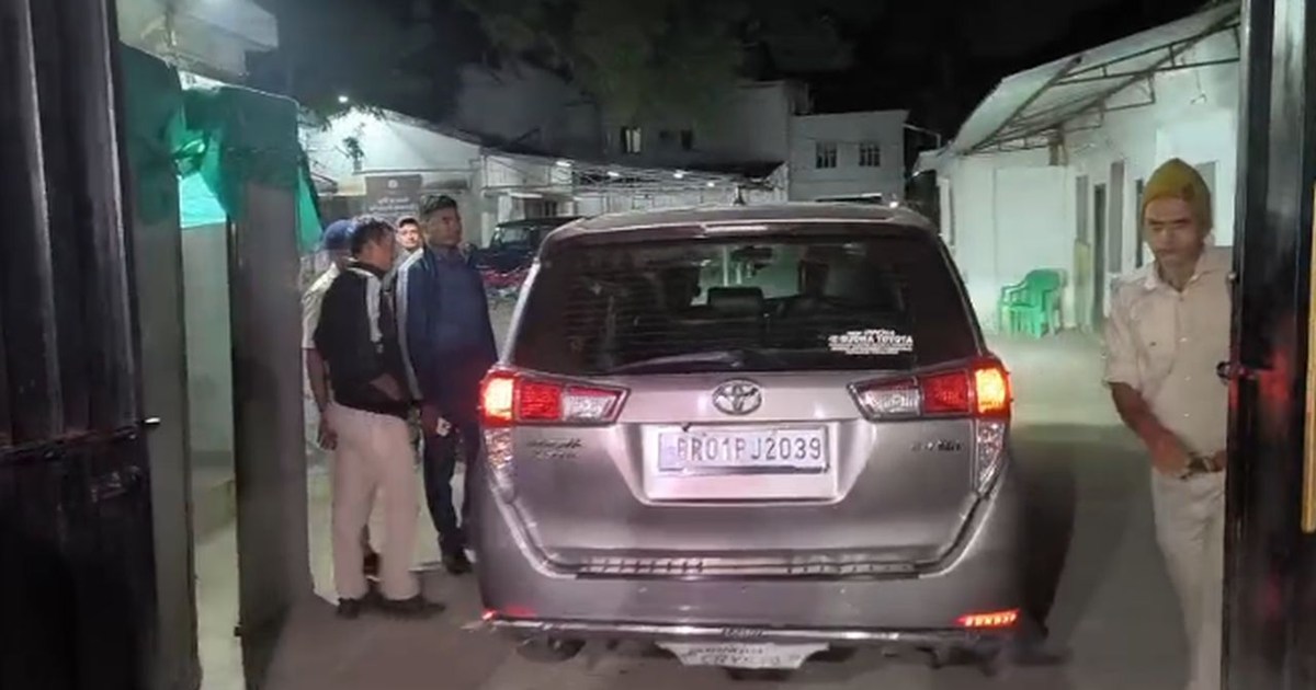 Just before counting of votes, Tejashwi summoned the leaders