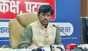 Ten percent of polling stations in Patna will be reserved for women, and foreign ambassadors will also visit. The District Magistrate explained, "What are the preparations for the voting?"