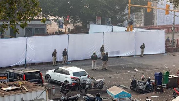 shadow hidden in a white coat