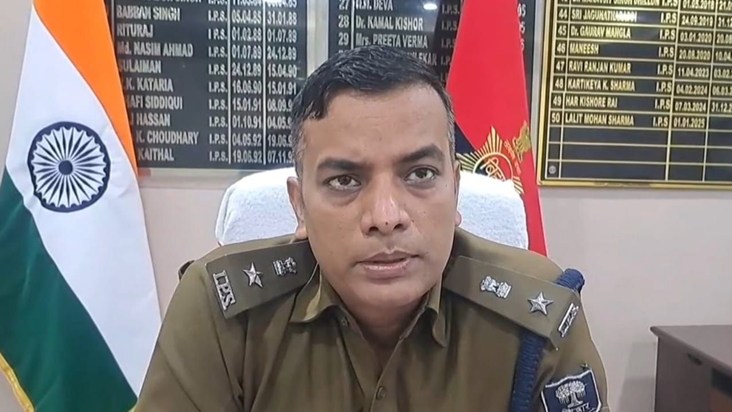 Vaishali police is also taking action to seize the property 