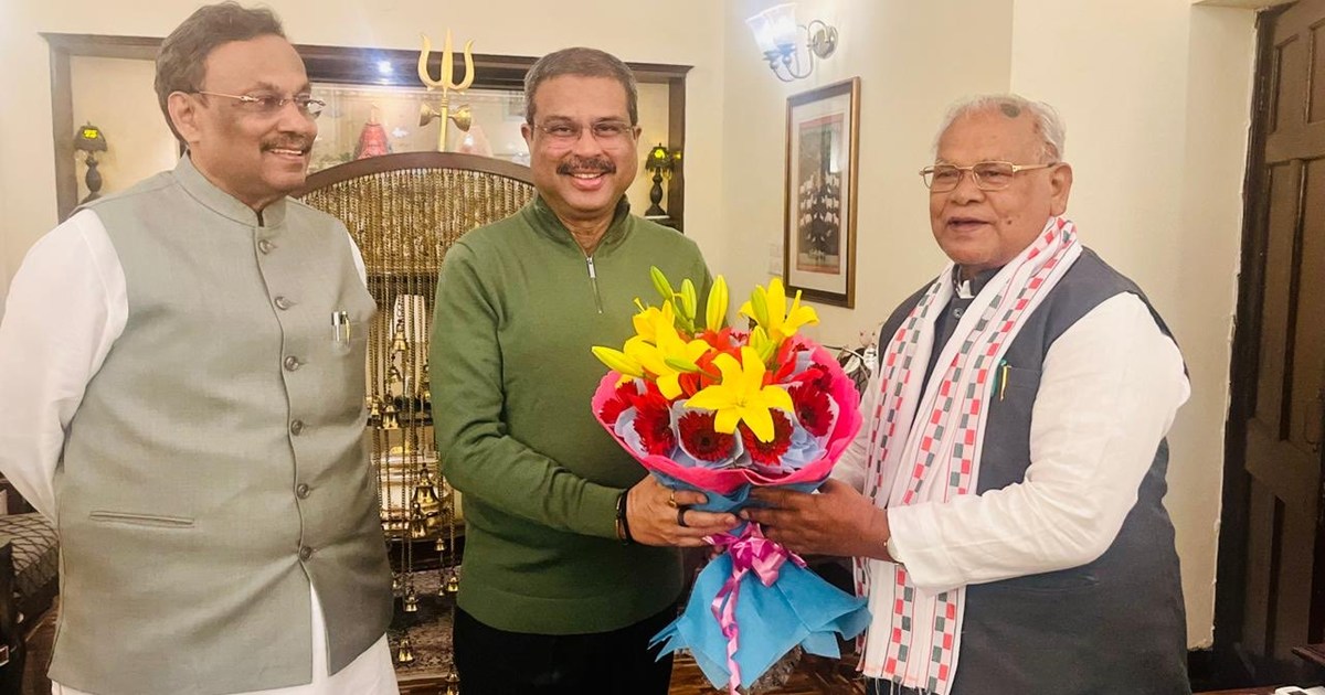 The swearing-in ceremony of the new Chief Minister will take