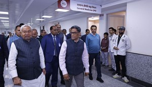 The Chief Minister inspected the emergency unit building at PMCH.