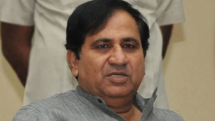 As soon as the voting ended, Congress started falling apart,