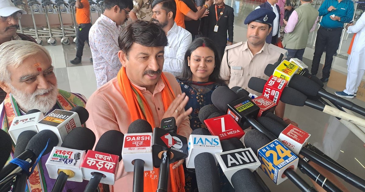 Manoj Tiwari, who was out campaigning with his wife, called 