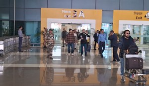 Tejashwi Yadav, who returned from Delhi, again distanced himself from the media.