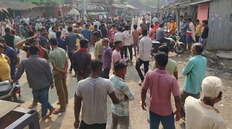 Maithili celebrated her victory by bursting firecrackers, th