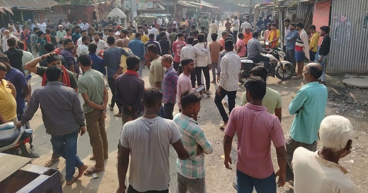 Maithili celebrated her victory by bursting firecrackers, th