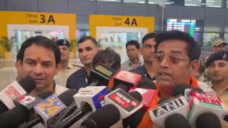 Tej Pratap will join the BJP! When Ravi Kishan met him, they