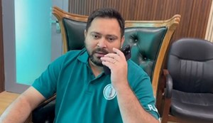 Tejashwi spoke to the candidates over the phone before the election results.