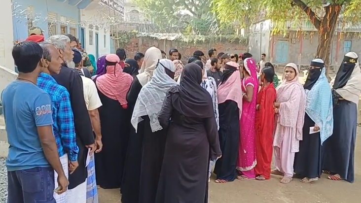 Voters are flocking to polling stations, 