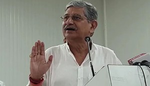 Opposition is hot on Lalan Singh's statement