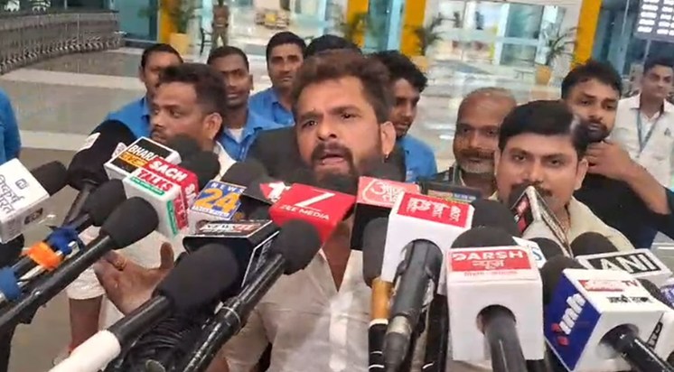 Khesari defeated Pawan Singh, Nirahua, Manoj Tiwari