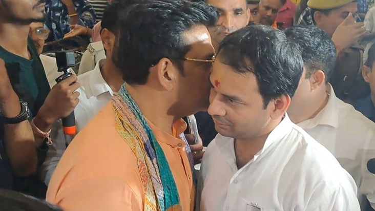 BJP MPs Ravi Kishan and Tej Pratap meet again