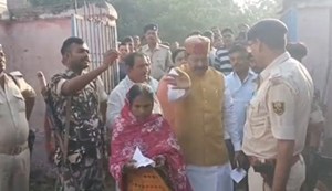 Lalu's close MLA brother Virendra is in trouble in Maner.