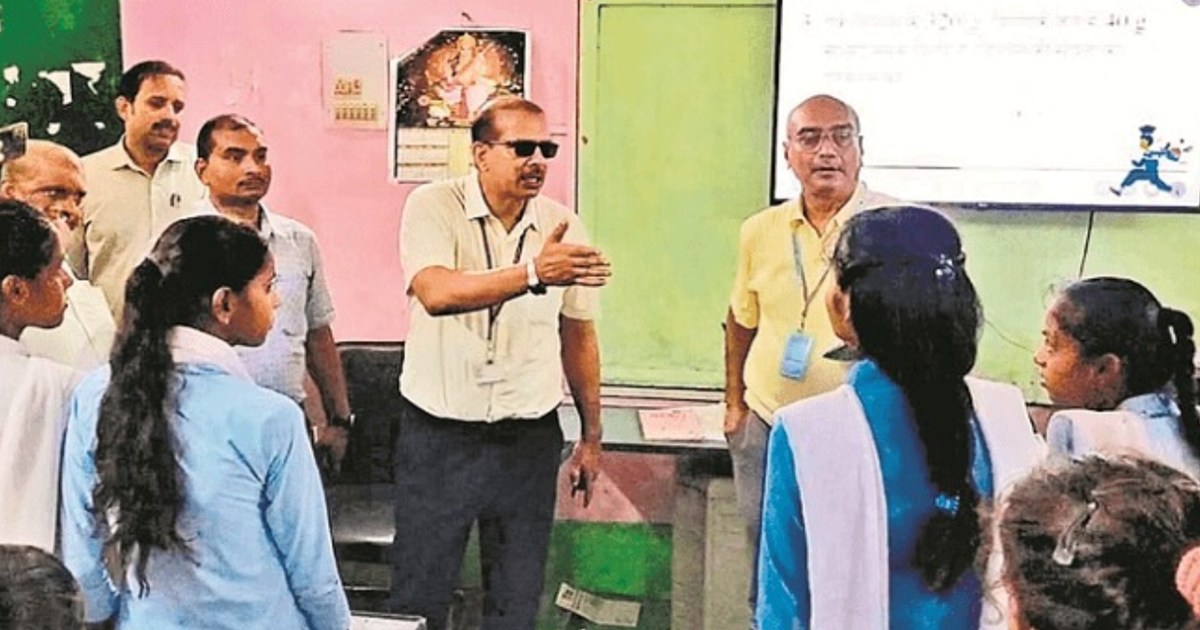 Names of 2 lakh children were removed from government school