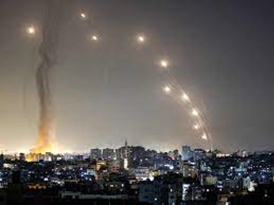palestinian-militants-fired-rockets-from-gaza-strip-israel-d palestinian-militants-fired-rockets-from-gaza-strip-israel-d