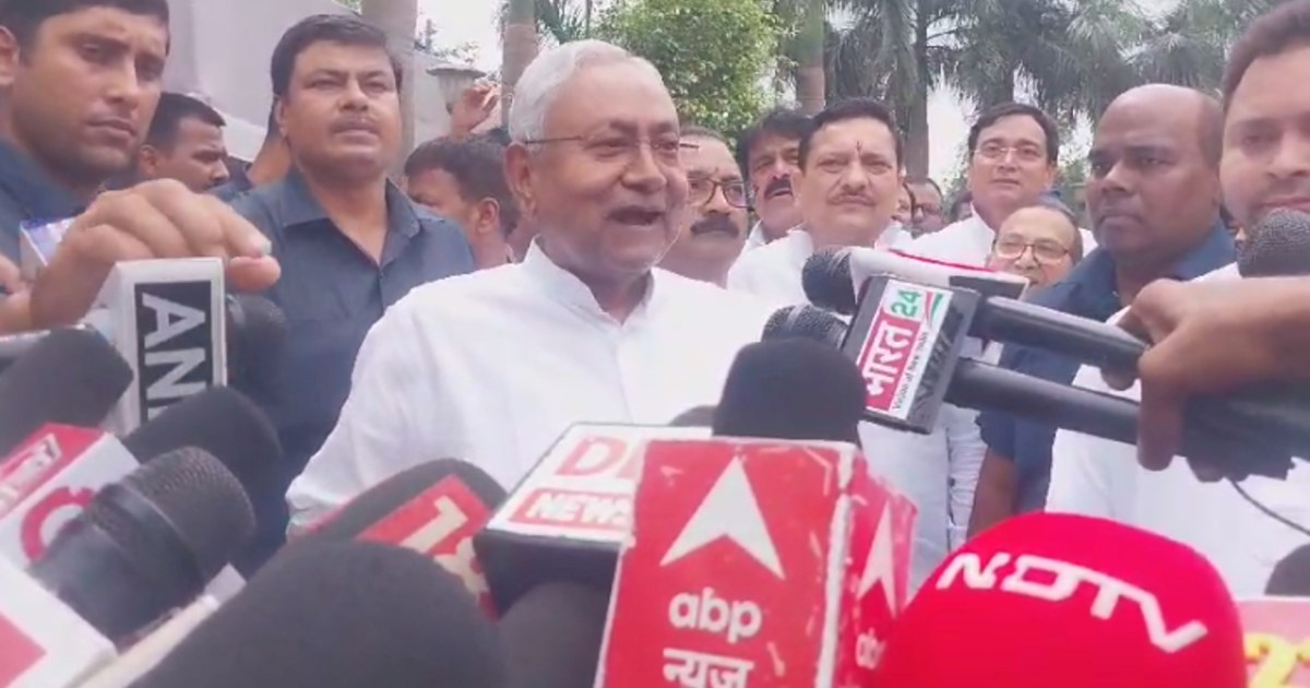 CM Nitish's clear cut answer on the claim of break in JDU, s