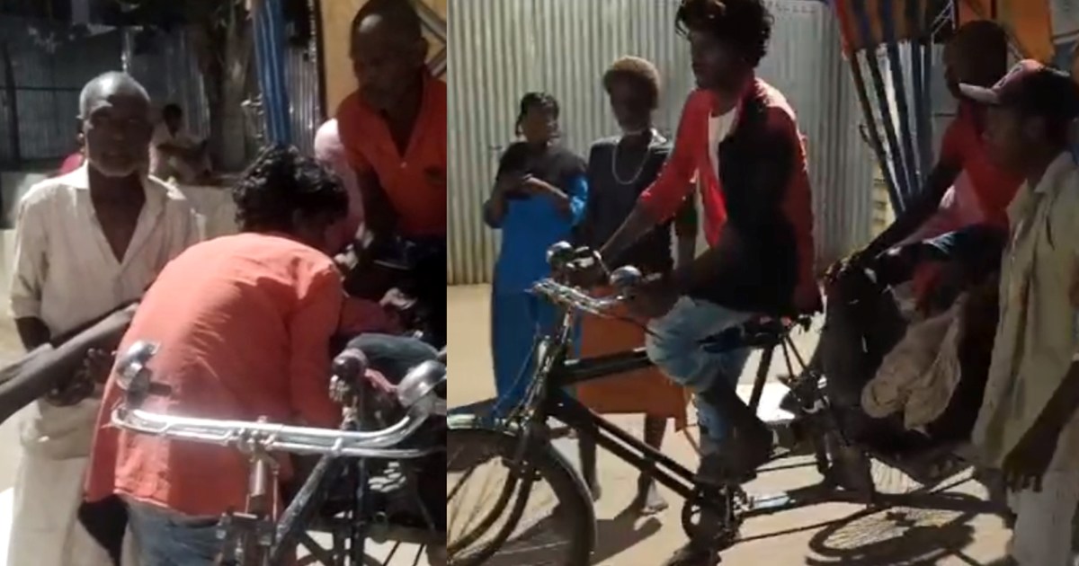 Father took away his son's body on a rickshaw instead of an 