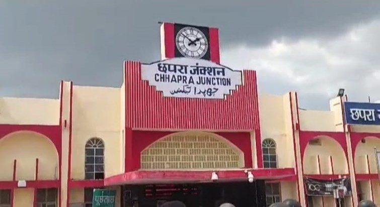 Theft by Chhapra Junction RPF officers caught, suspended