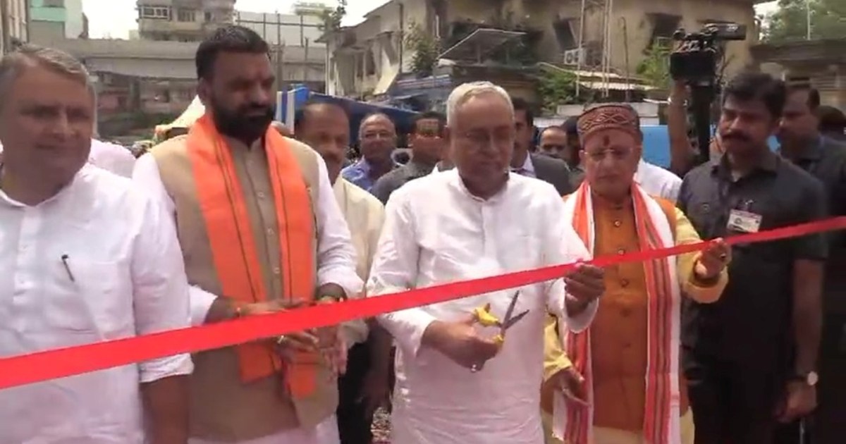 Cm nitish kumar ne patna vasiyo ko diya taufa