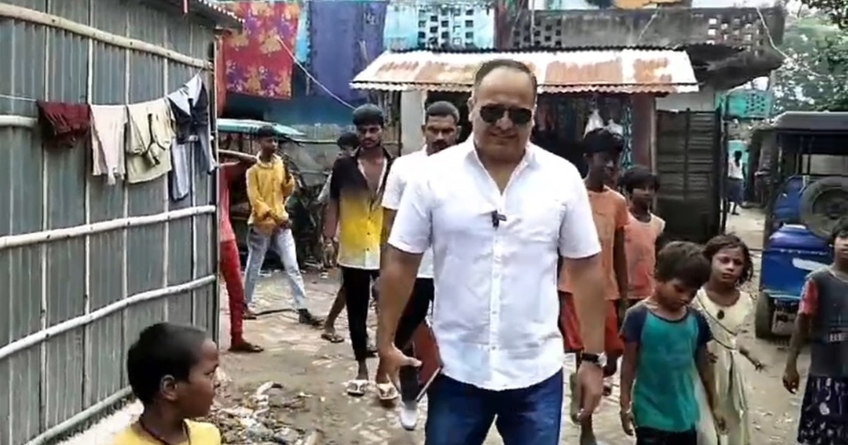 IG Shivdeep Lande kept roaming in the city, Katihar police c