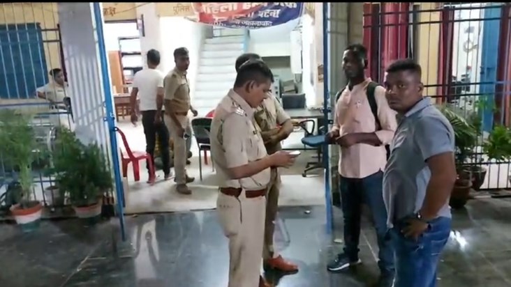 Man arrested for duping people of money using missing person